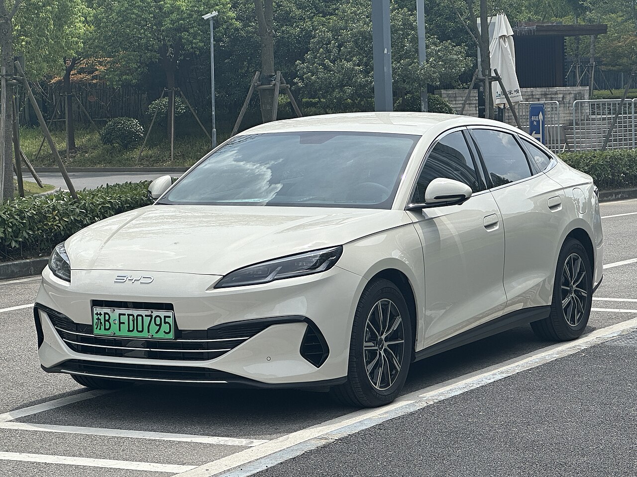 BYD Seal 6 DM-i